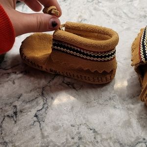 Minnetonka moccasins never used